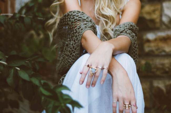 Tips for Choosing the Right Jewelry for Your Outfit