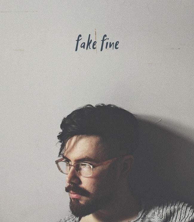ROBERT GRACE RELEASES THE VIDEO TO HIS HIT SINGLE “FAKE FINE”!
