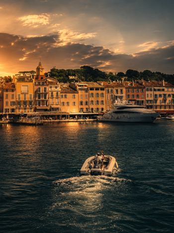 The White Lotus Is at Cannes Right Now and We Cannot Think of a More Perfect Setting