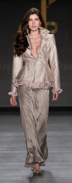 Arabesque Boudoir’s Anna Style Makes Power Look Effortless