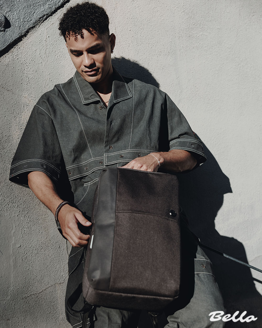LOOK 4: Modular Jacket + Cargo Pants | IOEDLE @ioedle Jewelry | AROCK @arock_official | Bag | SWISS DIGITAL DESIGN @swissdigital_design_usa